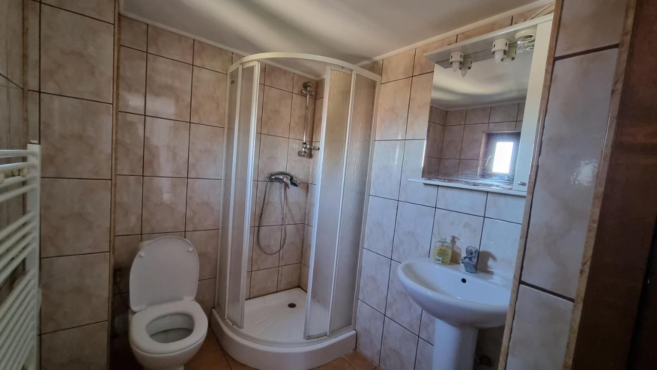 Casa Germana Ξενοδοχείο Lupeni  Εξωτερικό φωτογραφία